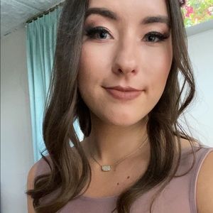 Meet your Posher, Maribeth